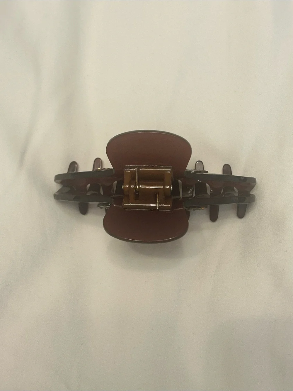 Skims Brown Claw Clip